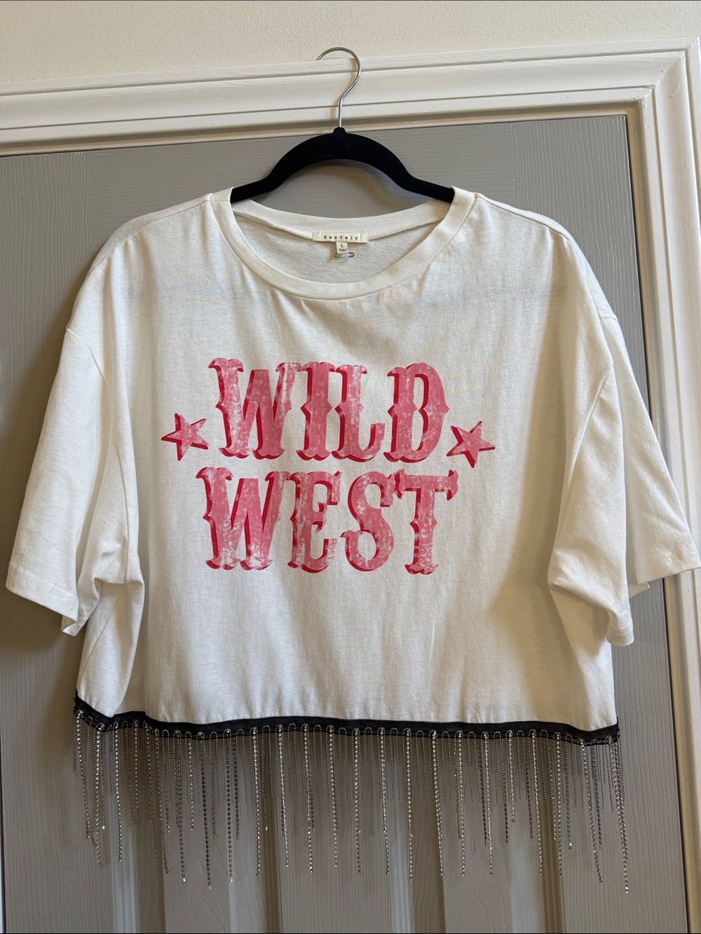 Women’s White 'Wild West' Cropped Graphic Tee with Pink Print and Chain Fringe